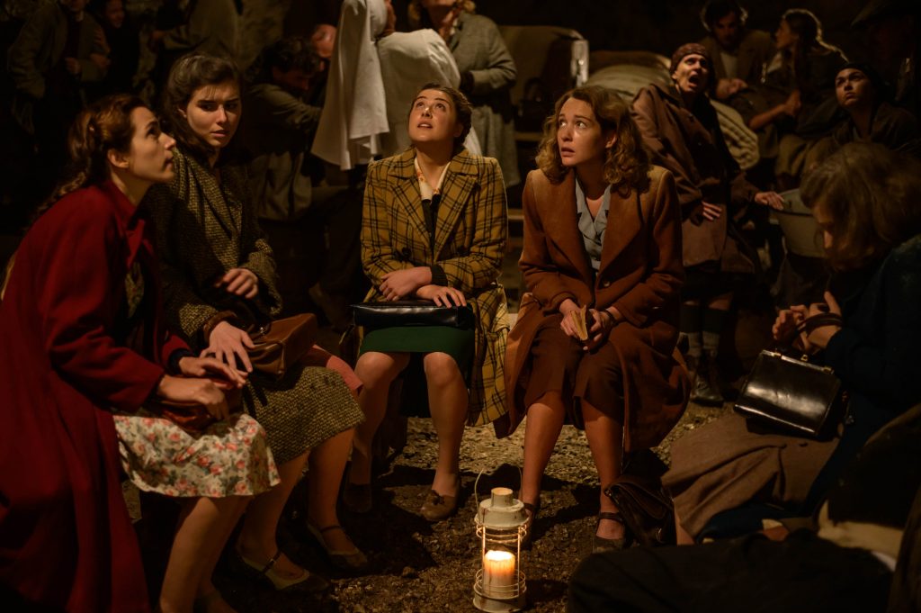 Nem akadt közöttük szűkölködő nem-akadt-kozottuk-szukolkodo