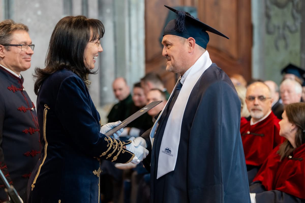 Tanulni jó és érdemes – interjú a magyar diplomarekorderrel tanulni-jo-es-erdemes-interju-a-magyar-diplomarekorderrel