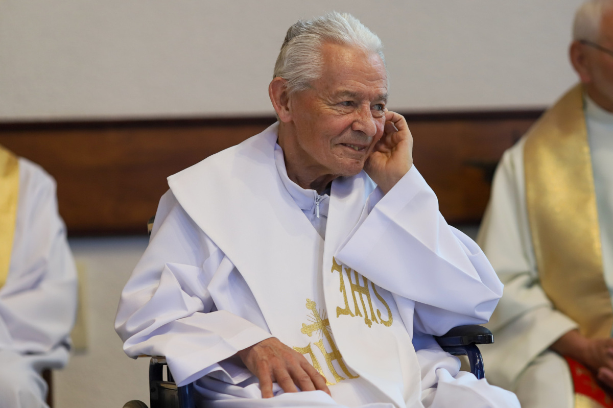 testveri-latassal-beszelgetes-a-gyemantmises-tomka-ferenccel