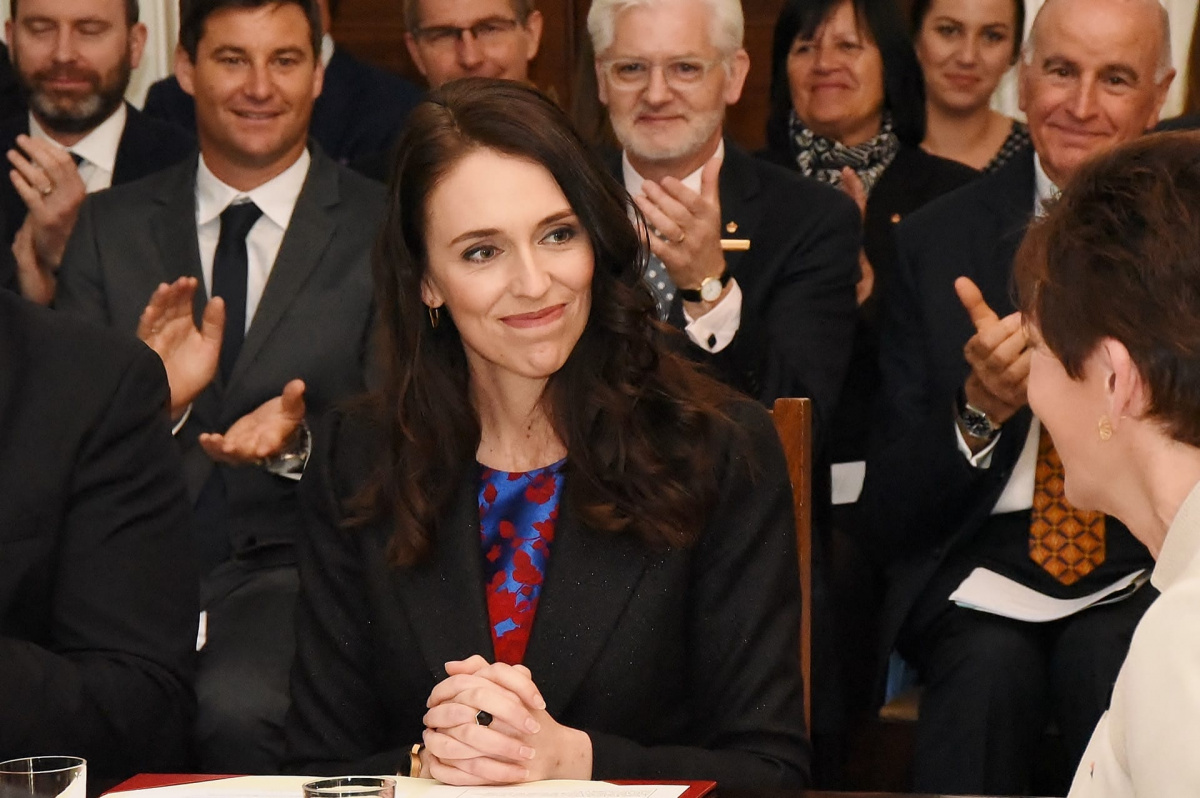 Aki vezet, nem csak irányít aki-vezet-nem-csak-iranyit