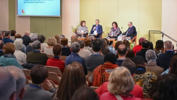 elkezdodott-a-fokolare-mozgalom-altalanos-nagygyulese