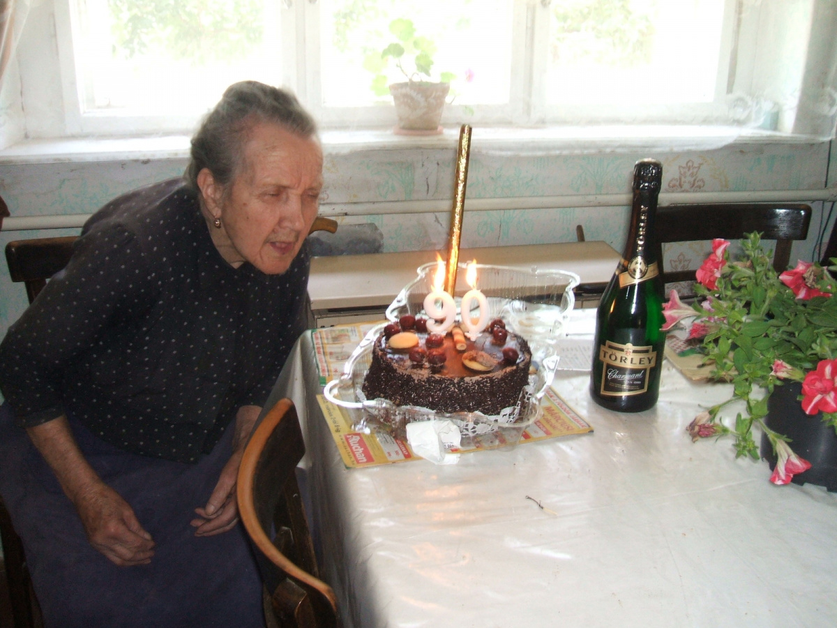 nagymamam-elmenetelenek-kegyelmei