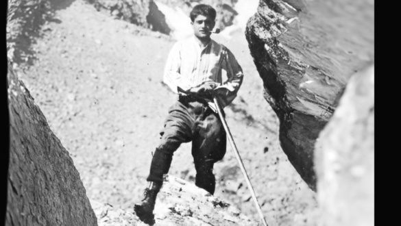 pier-giorgio-frassati-a-fiatalember-aki-bejarta-italia-es-a-lelek-hegycsucsait