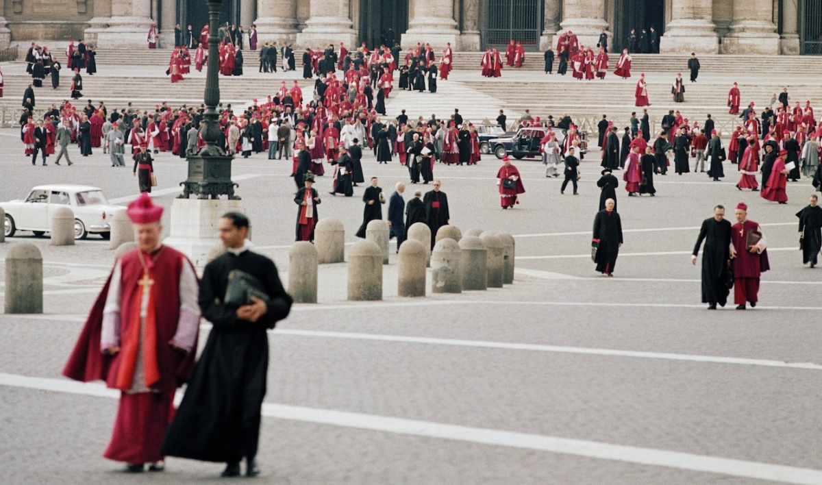 Hitünk és helyünk a világban – 60 éve ért véget a II. vatikáni zsinat hitunk-es-helyunk-a-vilagban-60-eve-ert-veget-a-ii-vatikani-zsinat